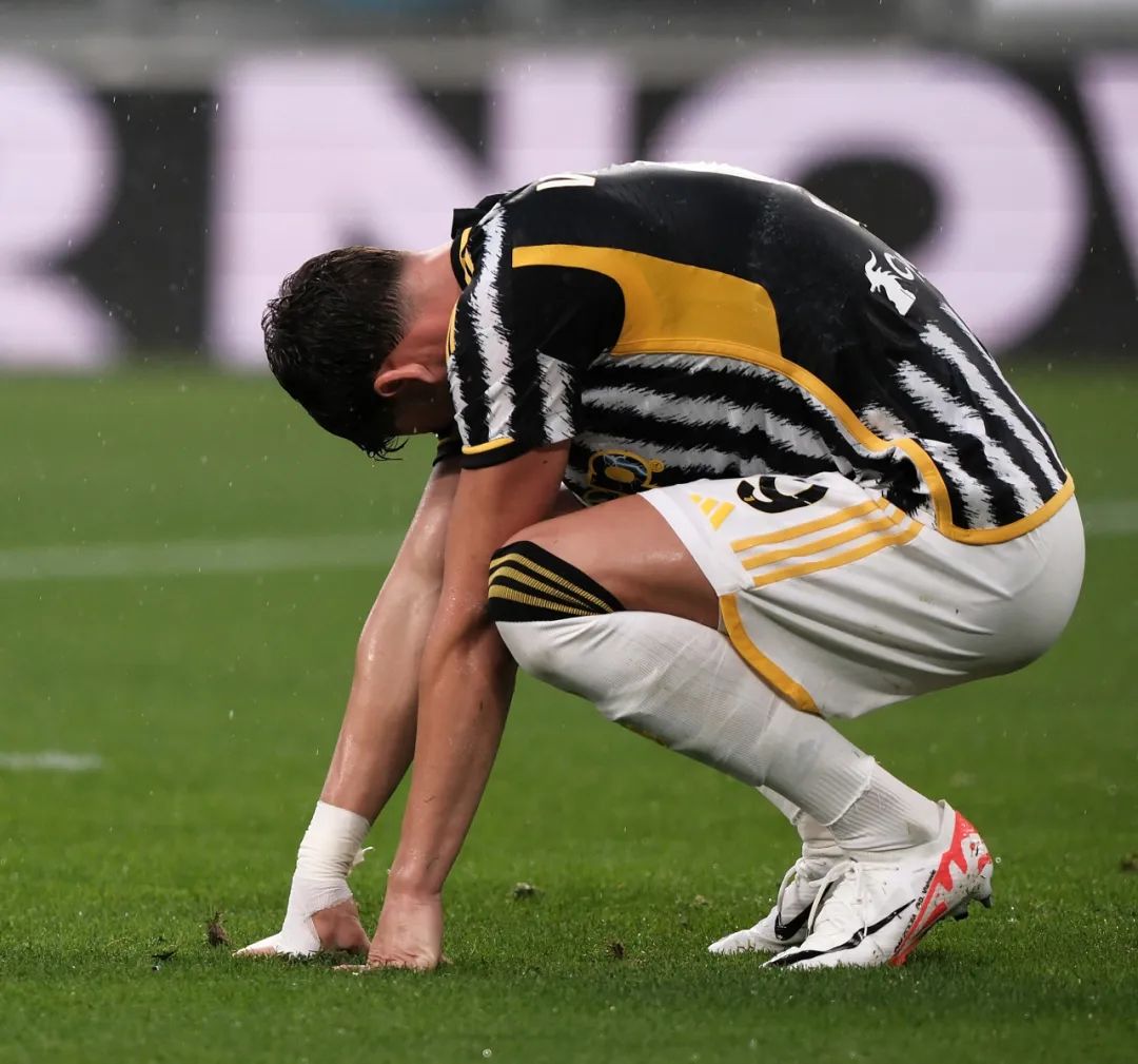 林德布拉德代表小红牛参加阿布扎比测试，明年进军F1